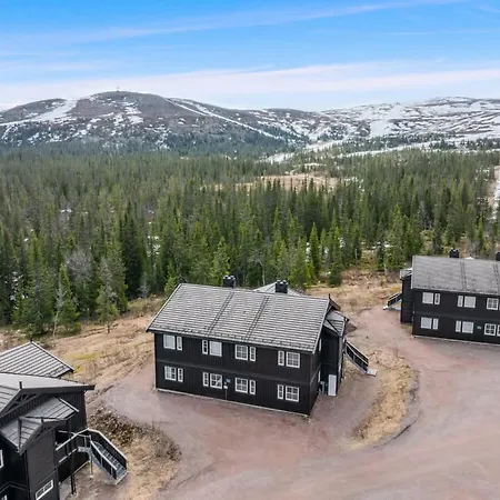Дом отдыха Trysil Ski-In, Ski-Out Apartment, Sauna, Sleeps 6 *